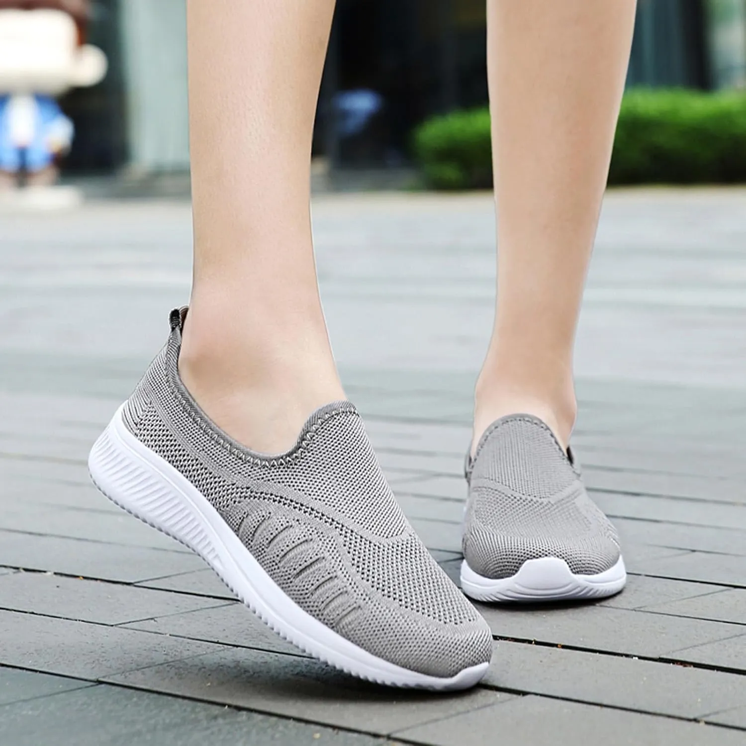 SECHRITE Women's Slip On Walking Shoes Mesh Orthopedic Shoes Slip On Comfortable Tennis Sneakers Workout Hands Free Shoes